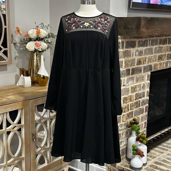 TORRID Women’s Witchy Fall Floral Embroidered Yoke Fit & Flare Dress Size 16 - Picture 2 of 7
